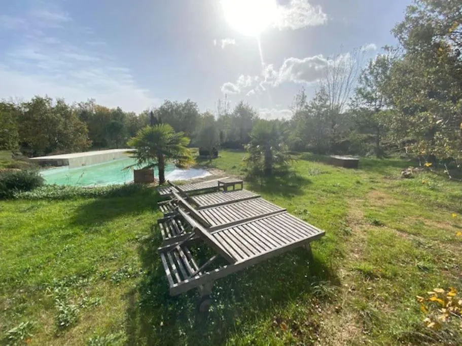 Holiday home Grande Maison Avec Piscine Chauffee Au Clos Cache! Escamps  France